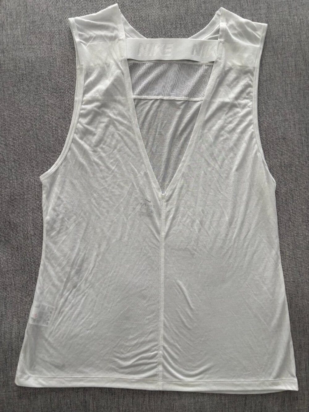 NWOT Nike Breathe Tailwind Women's Running Tank Top White Size L Activewear - Picture 3 of 9
